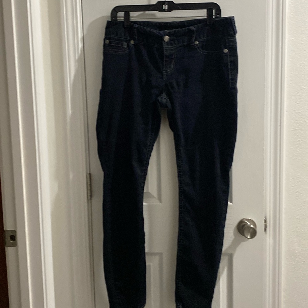 Maurice’s Skinny jeans with stretch